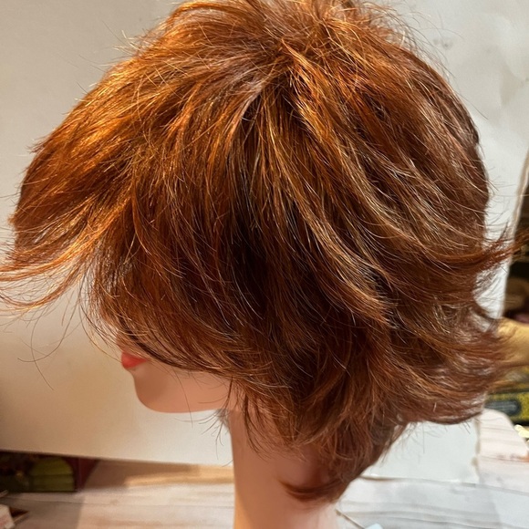 NWT Paula Young Elizabeth Wig 33/28 A2145 Large - Picture 8 of 12